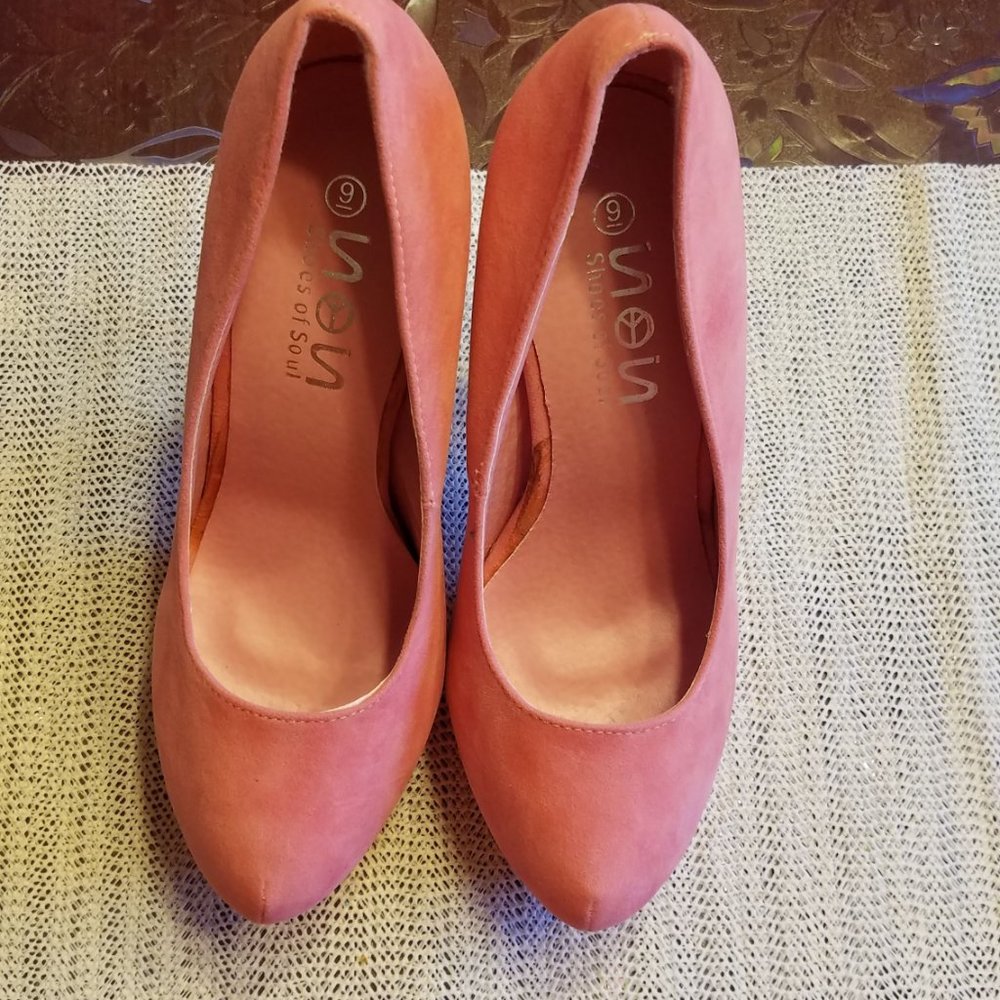 Pink platform heels - Picture 4 of 7